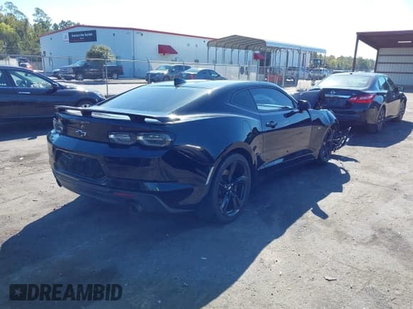 ✅ 2019 Chevrolet Camaro 2SS • VIN: 1G1FH1R76K0159612 • Lot: 43526862. Wystawiony na IAAI z przebiegiem 67 747 mil. Bezpłatny archiwum sprzedaży aukcyjnych z USA i szczegółowy raport historii pojazdu na DreamBid. Zdjęcie 4.