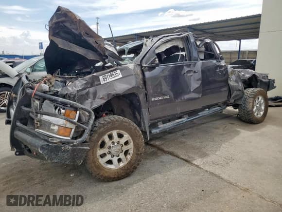 ✅ 2015 Chevrolet Silverado 2500HD LT • VIN: 1GC2KVE81FZ118528 • Лот: 69119535. Опубликован ранее на Copart с пробегом 205 366 миль. Бесплатный доступ к архиву аукционных продаж из США и подробный отчёт об истории автомобиля на DreamBid. Изображение 1.