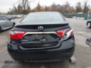 ✅ 2015 Toyota Camry SE • VIN: 4T1BF1FK3FU091204 • Lot: 43710972. Wystawiony na IAAI z przebiegiem 197 306 mil. Bezpłatny archiwum sprzedaży aukcyjnych z USA i szczegółowy raport historii pojazdu na DreamBid. Zdjęcie 16.