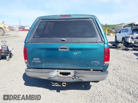 ✅ 1998 Ford F-150 • VIN: 1FTRX18L7WKA28205 • Лот: 42905121. Опубликован ранее на IAAI с пробегом 208 071 миль. Бесплатный доступ к архиву аукционных продаж из США и подробный отчёт об истории автомобиля на DreamBid. Изображение 16.