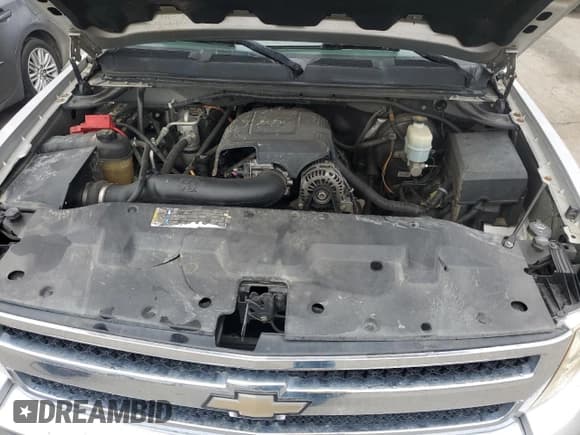 ✅ 2010 Chevrolet Silverado 1500 • VIN: 3GCRCSE23AG299260 • Лот: 79557934. Опубликован ранее на Copart с пробегом 180 540 миль. Бесплатный доступ к архиву аукционных продаж из США и подробный отчёт об истории автомобиля на DreamBid. Изображение 11.