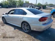 ✅ 2018 Volkswagen Passat S • VIN: 1VWAA7A38JC005530 • Lot: 42695744. Wystawiony na IAAI z przebiegiem 24 329 mil. Bezpłatny archiwum sprzedaży aukcyjnych z USA i szczegółowy raport historii pojazdu na DreamBid. Zdjęcie 3.