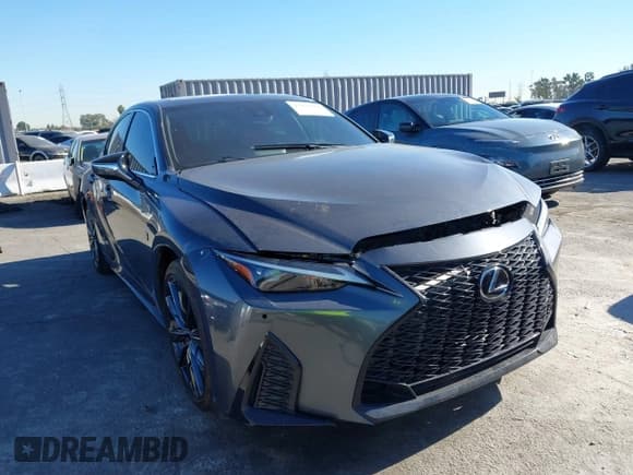 ✅ 2023 Lexus IS 350 F Sport • VIN: JTHGZ1B21P5062625 • Lot: 43898060. Wystawiony na IAAI z przebiegiem 27 635 mil. Bezpłatny archiwum sprzedaży aukcyjnych z USA i szczegółowy raport historii pojazdu na DreamBid. Zdjęcie 1.
