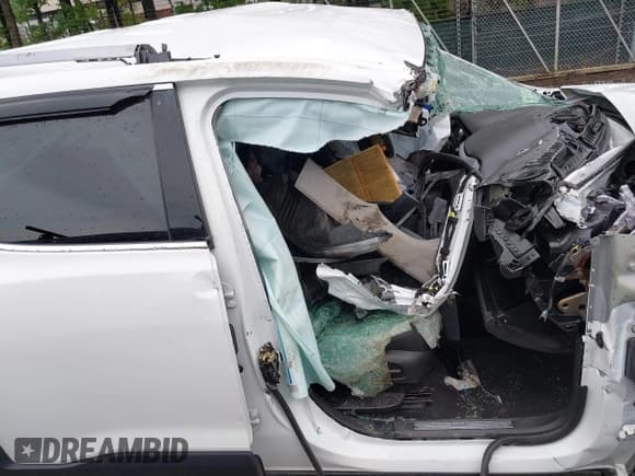 ✅ 2018 GMC Acadia SLT • VIN: 1GKKNMLS5JZ246851 • Lot: 42214757. Listed on IAAI with 66,224 mi. Free auction sales archive from the USA and detailed vehicle history report at DreamBid. Image 13.