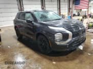 ✅ 2023 Mitsubishi Outlander SE • VIN: JA4J4UA86PZ040572 • Lot: 84808995. Wystawiony na Copart z przebiegiem 200 304 mil. Bezpłatny archiwum sprzedaży aukcyjnych z USA i szczegółowy raport historii pojazdu na DreamBid. Zdjęcie 4.