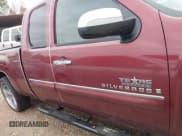 ✅ 2009 Chevrolet Silverado 1500 • VIN: 2GCEC290091109555 • Lot: 41594859. Wystawiony na IAAI z przebiegiem 251 793 mil. Bezpłatny archiwum sprzedaży aukcyjnych z USA i szczegółowy raport historii pojazdu na DreamBid. Zdjęcie 13.