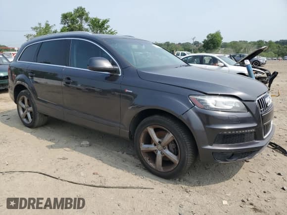 ✅ 2015 Audi Q7 S line Prestige • VIN: WA1DGAFEXFD002243 • Лот: 59639835. Опубликован ранее на Copart с пробегом 158 448 миль. Бесплатный доступ к архиву аукционных продаж из США и подробный отчёт об истории автомобиля на DreamBid. Изображение 4.