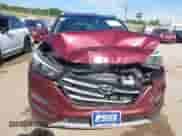 2017 Hyundai Tucson Sport z VIN KM8J3CA26HU472250, wystawiony jako IAAI lot #42591705 z przebiegiem 63 826 mil mil oraz . Historia ofert i sprzedaży dostępna na DreamBid. Obrazek 12.