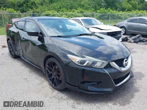 ✅ 2017 Nissan Maxima Platinum • VIN: 1N4AA6AP1HC394639 • Lot: 42297588. Listed on IAAI with 140,570 mi. Free auction sales archive from the USA and detailed vehicle history report at DreamBid. Image 1.
