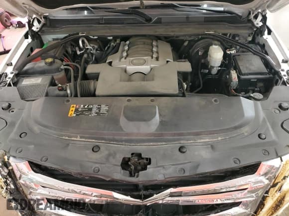 ✅ 2019 Cadillac Escalade Luxury • VIN: 1GYS4BKJXKR325813 • Lot: 66129935. Listed on Copart with 100,316 mi. Free auction sales archive from the USA and detailed vehicle history report at DreamBid. Image 12.