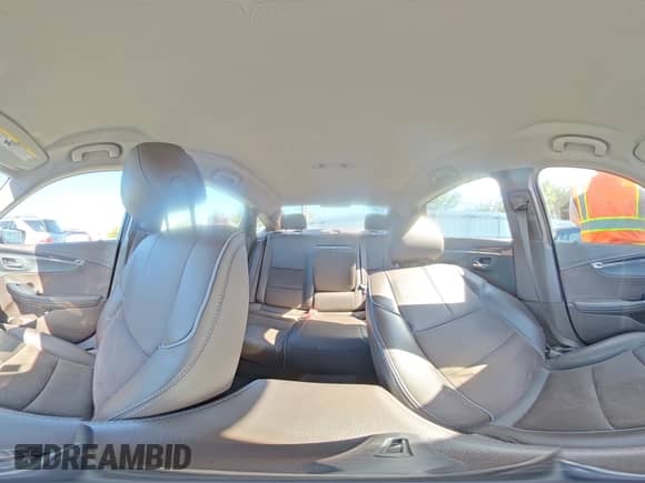 2014 Chevrolet Impala LT z VIN 2G1125S31E9157416, wystawiony jako Copart lot #82299945 z przebiegiem 186 389 mil mil oraz Szkoda całkowita • Salvage title. Historia ofert i sprzedaży dostępna na DreamBid. Obrazek 14.