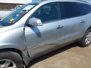 ✅ 2011 Chevrolet Traverse 1LT • VIN: 1GNKVGED9BJ361701 • Lot: 42994765. Wystawiony na IAAI z przebiegiem 85 881 mil. Bezpłatny archiwum sprzedaży aukcyjnych z USA i szczegółowy raport historii pojazdu na DreamBid. Zdjęcie 6.