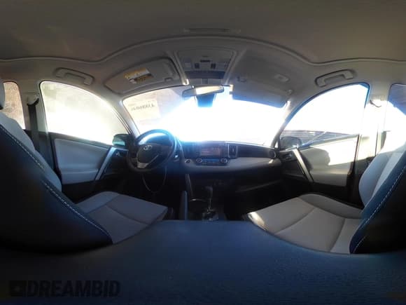 ✅ 2018 Toyota RAV4 XLE • VIN: JTMWFREV5JD130089 • Lot: 43886046. Listed on IAAI with 50,461 mi. Free auction sales archive from the USA and detailed vehicle history report at DreamBid. Image 19.