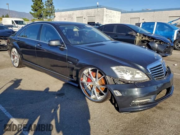✅ 2013 Mercedes-Benz S 550 • VIN: WDDNG7DB9DA498162 • Лот: 94417945. Опубликован ранее на Copart с пробегом Не указан. Бесплатный доступ к архиву аукционных продаж из США и подробный отчёт об истории автомобиля на DreamBid. Изображение 4.