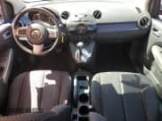 ✅ 2011 Mazda 2 Touring • VIN: JM1DE1HY9B0105920 • Lot: 72044075. Listed on Copart with 124,811 mi. Free auction sales archive from the USA and detailed vehicle history report at DreamBid. Image 8.