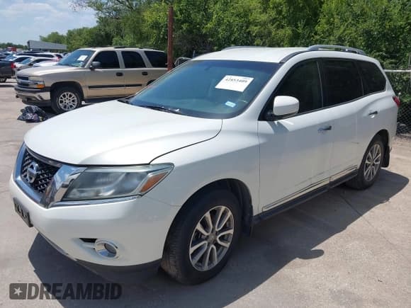 ✅ 2014 Nissan Pathfinder SL • VIN: 5N1AR2MN8EC726976 • Lot: 42853409. Listed on IAAI with 185,983 mi. Free auction sales archive from the USA and detailed vehicle history report at DreamBid. Image 2.