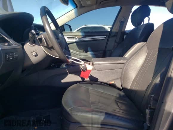 2015 Hyundai Genesis 3.8L z VIN KMHGN4JE3FU061244, wystawiony jako Copart lot #70464934 z przebiegiem 137 299 mil mil oraz Szkoda całkowita • Salvage title. Historia ofert i sprzedaży dostępna na DreamBid. Obrazek 7.