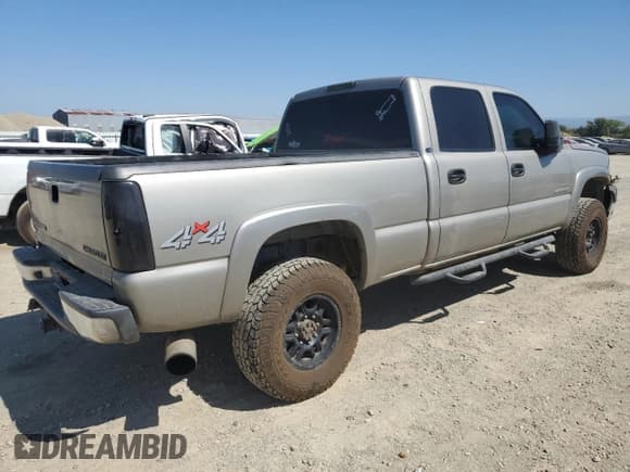 ✅ 2003 Chevrolet Silverado 2500HD LS • VIN: 1GCHK23153F182454 • Lot: 71833975. Listed on Copart with 225,060 mi. Free auction sales archive from the USA and detailed vehicle history report at DreamBid. Image 3.