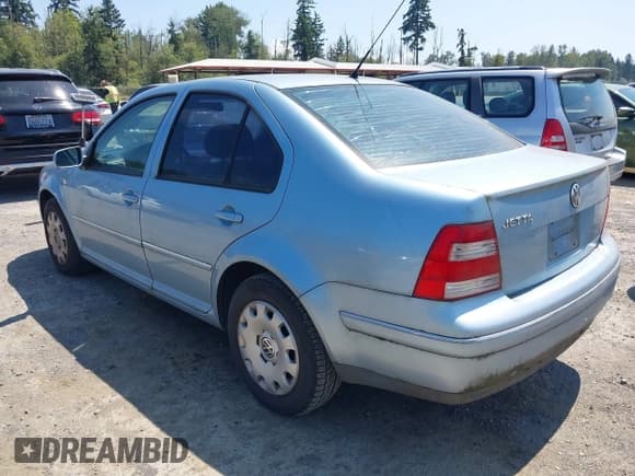 ✅ 2005 Volkswagen Jetta GL • VIN: 3VWRA69M15M023804 • Lot: 42803163. Listed on IAAI with 133,701 mi. Free auction sales archive from the USA and detailed vehicle history report at DreamBid. Image 3.