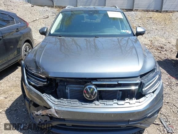 ✅ 2022 Volkswagen Tiguan SE • VIN: 3VV2B7AXXNM019538 • Lot: 42109211. Wystawiony na IAAI z przebiegiem 30 576 mil. Bezpłatny archiwum sprzedaży aukcyjnych z USA i szczegółowy raport historii pojazdu na DreamBid. Zdjęcie 12.