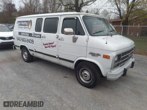 ✅ 1995 Chevrolet Chevy Van • VIN: 1GCEG25K2SF159884 • Лот: 41947206. Опубликован ранее на IAAI с пробегом 308 693 миль. Бесплатный доступ к архиву аукционных продаж из США и подробный отчёт об истории автомобиля на DreamBid. Изображение 1.
