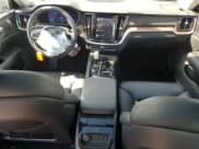 ✅ 2024 Volvo S60 Plus Dark Theme • VIN: 7JRH60FL5RG287585 • Lot: 80887345. Wystawiony na Copart z przebiegiem 13 362 mil. Bezpłatny archiwum sprzedaży aukcyjnych z USA i szczegółowy raport historii pojazdu na DreamBid. Zdjęcie 8.