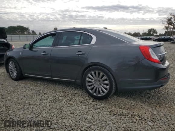 ✅ 2015 Lincoln MKS • VIN: 1LNHL9DK0FG607229 • Lot: 82455995. Wystawiony na Copart z przebiegiem 146 337 mil. Bezpłatny archiwum sprzedaży aukcyjnych z USA i szczegółowy raport historii pojazdu na DreamBid. Zdjęcie 2.