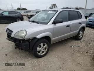 2005 Hyundai Tucson GL z VIN KM8JM12B75U146582, wystawiony jako Copart lot #82966094 z przebiegiem 132 445 mil mil oraz Nie do naprawy • Non repairable. Historia ofert i sprzedaży dostępna na DreamBid. Obrazek 1.