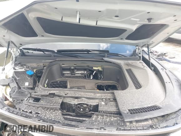 ✅ 2024 Kia EV9 GT-Line • VIN: KNDAEFS58R6038376 • Lot: 40792514. Wystawiony na IAAI z przebiegiem 5 677 mil. Bezpłatny archiwum sprzedaży aukcyjnych z USA i szczegółowy raport historii pojazdu na DreamBid. Zdjęcie 10.