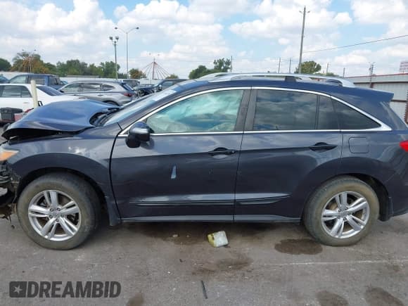 ✅ 2015 Acura RDX Technology • VIN: 5J8TB3H54FL014338 • Lot: 43465798. Wystawiony na IAAI z przebiegiem 183 122 mil. Bezpłatny archiwum sprzedaży aukcyjnych z USA i szczegółowy raport historii pojazdu na DreamBid. Zdjęcie 14.