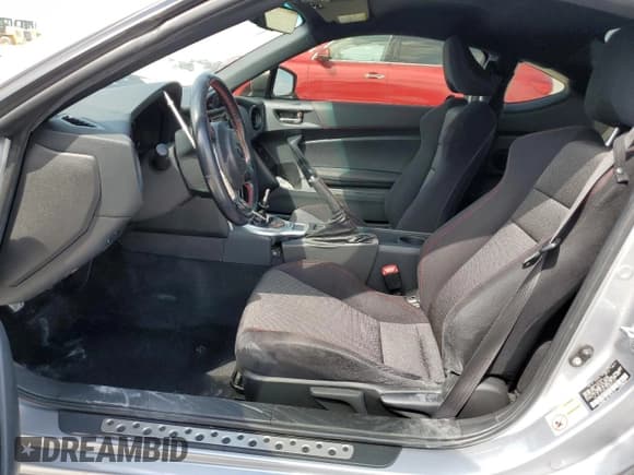 ✅ 2017 Subaru BRZ Premium • VIN: JF1ZCAB1XH9605733 • Lot: 76825584. Listed on Copart with 28,013 mi. Free auction sales archive from the USA and detailed vehicle history report at DreamBid. Image 7.