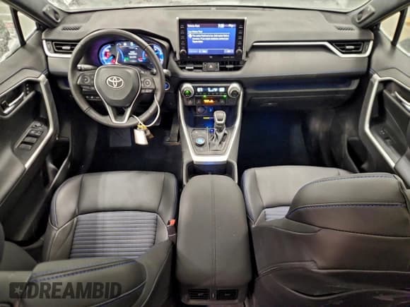 ✅ 2022 Toyota RAV4 Hybrid XSE • VIN: 4T3E6RFV8NU075902 • Lot: 94499965. Wystawiony na Copart z przebiegiem 13 209 mil. Bezpłatny archiwum sprzedaży aukcyjnych z USA i szczegółowy raport historii pojazdu na DreamBid. Zdjęcie 8.