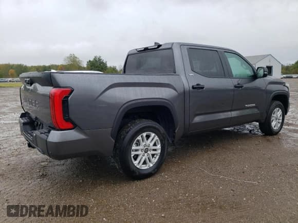 ✅ 2024 Toyota Tundra SR5 • VIN: 5TFLA5DB3RX237735 • Лот: 85514595. Опубликован ранее на Copart с пробегом 9 152 миль. Бесплатный доступ к архиву аукционных продаж из США и подробный отчёт об истории автомобиля на DreamBid. Изображение 3.