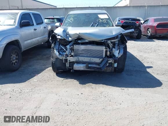 2025 Chevrolet Equinox FWD LT с VIN 3GNAXHEGXSL252744, выставлен на аукционе IAAI как лот 41954865 с пробегом 2 715 миль миль и . История ставок и продаж доступна на DreamBid. Изображение 13.