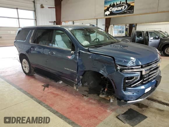 2025 Chevrolet Suburban Premier with VIN 1GNS6FRD7SR198520, listed as a Copart auction lot 54743235 with 179 mi miles and Salvage title. Bid and sale history available at DreamBid. Image 4.
