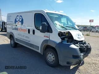 ✅ 2018 Ram ProMaster Cargo • VIN: 3C6TRVAG5JE104852 • Lot: 43045180. Wystawiony na IAAI z przebiegiem 175 215 mil. Bezpłatny archiwum sprzedaży aukcyjnych z USA i szczegółowy raport historii pojazdu na DreamBid. Zdjęcie 1.