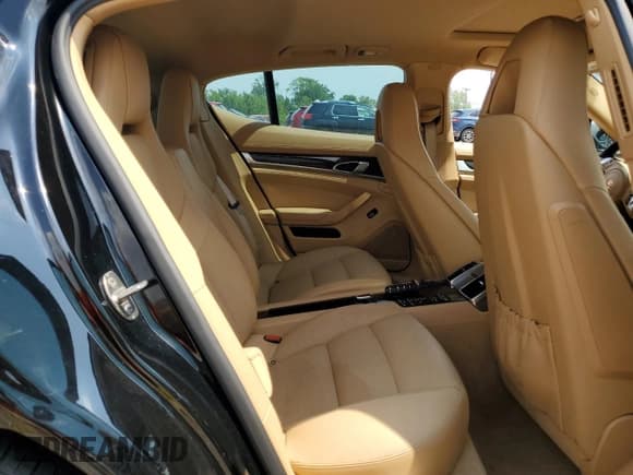 ✅ 2014 Porsche Panamera S E-Hybrid • VIN: WP0AD2A79EL044276 • Lot: 66540345. Wystawiony na Copart z przebiegiem Nie podano. Bezpłatny archiwum sprzedaży aukcyjnych z USA i szczegółowy raport historii pojazdu na DreamBid. Zdjęcie 10.