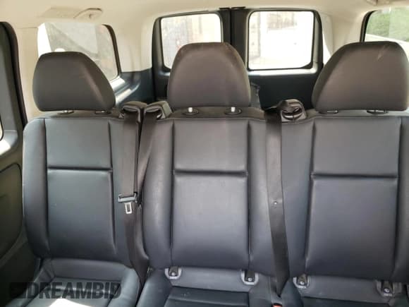 ✅ 2017 Mercedes-Benz Metris Passenger • VIN: WD4PG2EE4H3294271 • Lot: 56539593. Wystawiony na Copart z przebiegiem 133 361 mil. Bezpłatny archiwum sprzedaży aukcyjnych z USA i szczegółowy raport historii pojazdu na DreamBid. Zdjęcie 10.