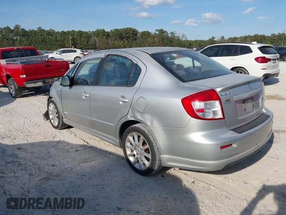 ✅ 2008 Suzuki SX4 Convenience • VIN: JS2YC415X85100378 • Lot: 41904682. Listed on IAAI with 130,164 mi. Free auction sales archive from the USA and detailed vehicle history report at DreamBid. Image 3.