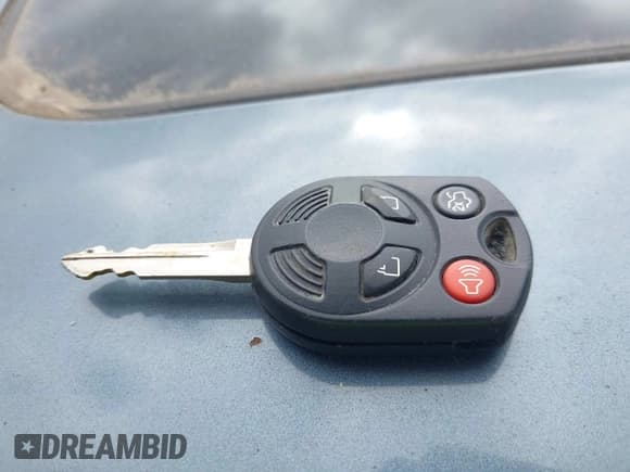 ✅ 2011 Ford Fusion SEL • VIN: 3FAHP0JA7BR329776 • Lot: 42473243. Wystawiony na IAAI z przebiegiem 147 243 mil. Bezpłatny archiwum sprzedaży aukcyjnych z USA i szczegółowy raport historii pojazdu na DreamBid. Zdjęcie 11.