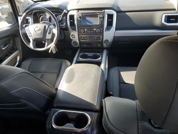 ✅ 2018 Nissan Titan Pro-4X • VIN: 1N6BA1F45JN526941 • Лот: 85736965. Опубликован ранее на Copart с пробегом 80 833 миль. Бесплатный доступ к архиву аукционных продаж из США и подробный отчёт об истории автомобиля на DreamBid. Изображение 8.