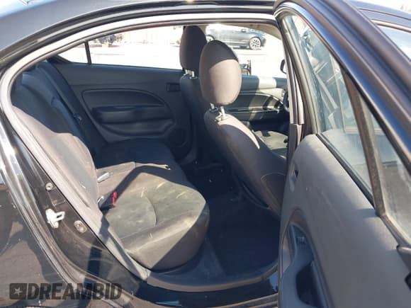 ✅ 2020 Mitsubishi Mirage ES • VIN: ML32F3FJ4LHF00893 • Lot: 42174947. Wystawiony na IAAI z przebiegiem 60 150 mil. Bezpłatny archiwum sprzedaży aukcyjnych z USA i szczegółowy raport historii pojazdu na DreamBid. Zdjęcie 8.