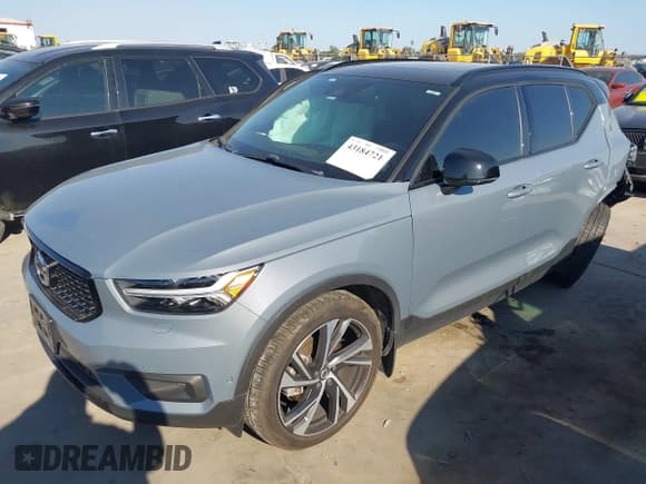 ✅ 2021 Volvo XC40 R-Design • VIN: YV4162UM1M2459959 • Lot: 43184721. Listed on IAAI with 50,401 mi. Free auction sales archive from the USA and detailed vehicle history report at DreamBid. Image 2.