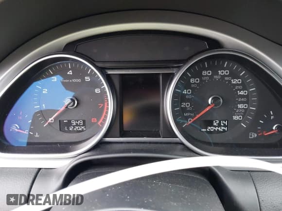 ✅ 2013 Audi Q7 S line Prestige • VIN: WA1DGAFE3DD016594 • Lot: 43820060. Wystawiony na IAAI z przebiegiem 204 424 mil. Bezpłatny archiwum sprzedaży aukcyjnych z USA i szczegółowy raport historii pojazdu na DreamBid. Zdjęcie 7.