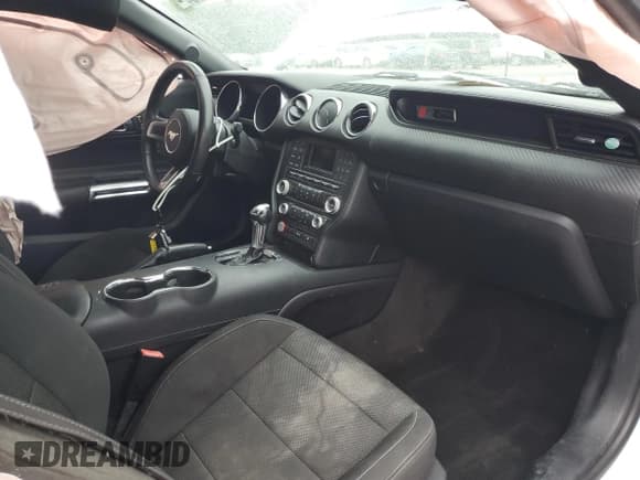 ✅ 2015 Ford Mustang V6 • VIN: 1FA6P8AM7F5315272 • Lot: 84479565. Listed on Copart with 130,157 mi. Free auction sales archive from the USA and detailed vehicle history report at DreamBid. Image 8.