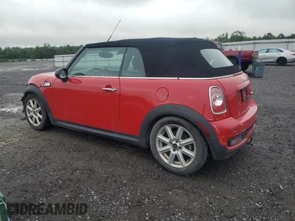 ✅ 2012 MINI Convertible S • VIN: WMWZP3C50CT249815 • Лот: 61056795. Опубликован ранее на Copart с пробегом 137 999 миль. Бесплатный доступ к архиву аукционных продаж из США и подробный отчёт об истории автомобиля на DreamBid. Изображение 2.