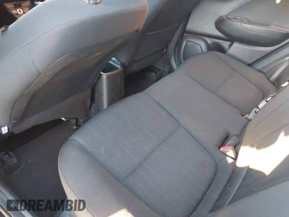 ✅ 2022 Hyundai Venue SE • VIN: KMHRB8A32NU186225 • Lot: 41352090. Wystawiony na IAAI z przebiegiem 43 767 mil. Bezpłatny archiwum sprzedaży aukcyjnych z USA i szczegółowy raport historii pojazdu na DreamBid. Zdjęcie 8.