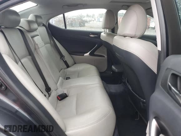 ✅ 2011 Lexus IS 350 • VIN: JTHCE5C24B5001553 • Lot: 63741925. Wystawiony na Copart z przebiegiem 154 419 mil. Bezpłatny archiwum sprzedaży aukcyjnych z USA i szczegółowy raport historii pojazdu na DreamBid. Zdjęcie 10.