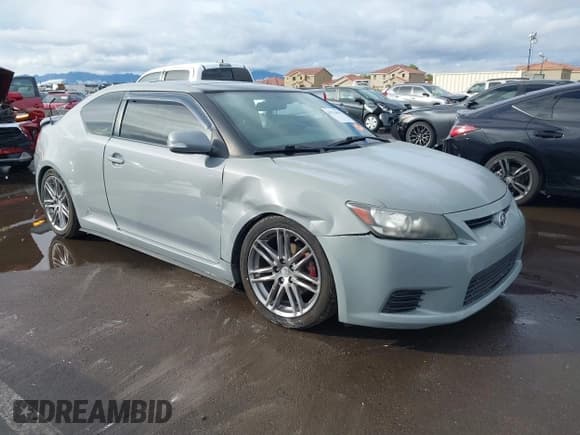 ✅ 2013 Scion tC • VIN: JTKJF5C70D3056557 • Lot: 43711854. Wystawiony na IAAI z przebiegiem 132 546 mil. Bezpłatny archiwum sprzedaży aukcyjnych z USA i szczegółowy raport historii pojazdu na DreamBid. Zdjęcie 1.