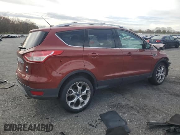 ✅ 2014 Ford Escape Titanium • VIN: 1FMCU0J97EUC57098 • Lot: 90506595. Wystawiony na Copart z przebiegiem 134 361 mil. Bezpłatny archiwum sprzedaży aukcyjnych z USA i szczegółowy raport historii pojazdu na DreamBid. Zdjęcie 3.
